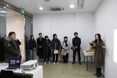  유리상자-강주리展 작가만남