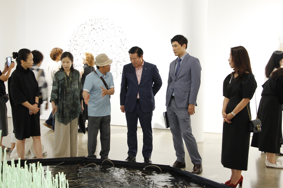  해외작가초대기획-두 가지 제언展 작가만남