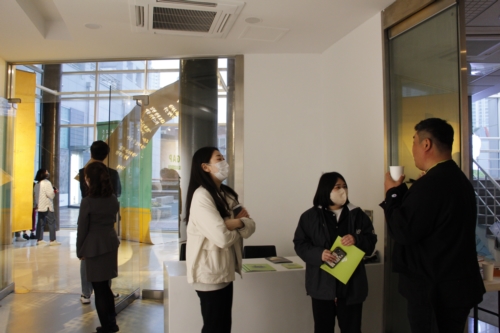  유리상자-아트스타 최원규展 작가만남