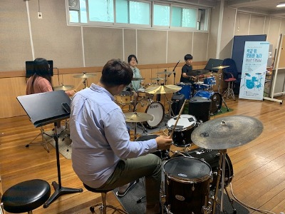 학교 밖 문화와 놀자 '청소년 드럼교실'