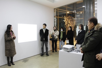 유리상자-강주리展 작가만남